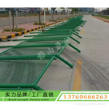 揭阳市政工程改造 道路护栏网与绿化边框护栏的安装实践