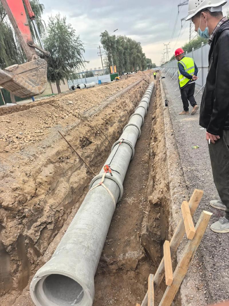 工业园区金源路市政管网工程有序推进