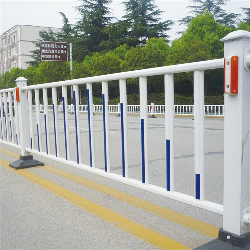 赣州市政护栏网与临时隔离栏 道路施工与河道安全的全方位防护方案